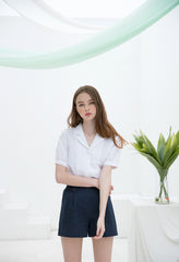 Linen Blouse with Notch Collar and Puff Sleeves for Lightweight Tailored Summer Elegance