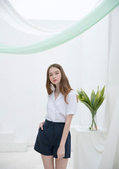 Linen Blouse with Notch Collar and Puff Sleeves for Lightweight Tailored Summer Elegance