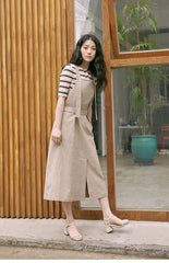 Sleeveless Linen Midi Dress with Adjustable Straps and Tiered Ruffle Hem