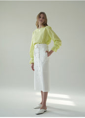 Cotton Poplin Blouse with Buckled Cuffs and Relaxed Fit – Elegant Long Sleeve Women’s Top