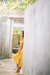 Elegant Square Neck Linen Midi Dress with Flowy Skirt and Short Sleeves