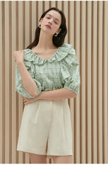 High-Waisted Linen Shorts with Pleated Front and Tailored Belt Loops
