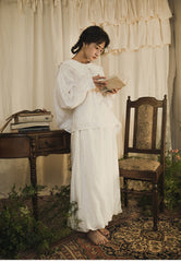 Blusa Teresa de lino y algodón con cuello puritano y manga larga