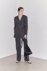 Tailored Linen Blazer for Women with Belted Waist and Structured Shoulders – Elegant Fit