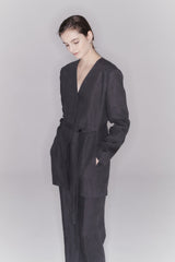 Tailored Linen Blazer for Women with Belted Waist and Structured Shoulders – Elegant Fit