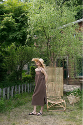 Sleeveless Linen Midi Dress With Adjustable Straps And Relaxed Fit For Breathable Summer Style