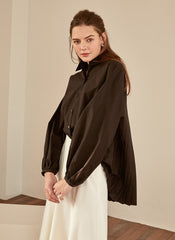 Statement Pleated-Back Shirt in Crisp Cotton Poplin With Voluminous Silhouette and Pointed Collar