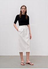 Short-Sleeve Slim-Fit Crew Neck Cotton Top For Women With Minimalist Tailoring