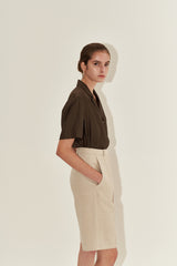 High-Waisted Linen Bermuda Shorts for Women with Tailored Fit and Knee-Length Silhouette