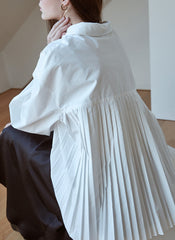 Crisp Cotton Poplin Shirt with Pleated Back and Statement Silhouette for Modern Elegance