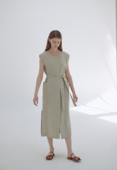 Wrap-Front Linen Midi Dress with Belted Waist and Kimono Sleeves for Elegant Comfort