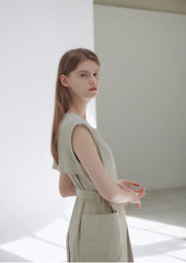 Wrap-Front Linen Midi Dress with Belted Waist and Kimono Sleeves for Elegant Comfort