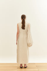 Sleeveless Linen Maxi Dress with Belted Waist and Side Slit – Minimalist Summer Resortwear