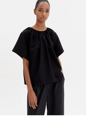 Relaxed Fit Linen Blouse with Gathered Neckline and Short Sleeves for Effortless Style