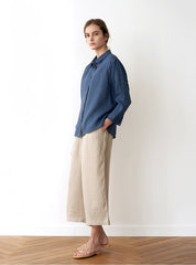 Relaxed Fit Button-Up Women's Linen Shirt with Drawstring Sleeves and Classic Collar