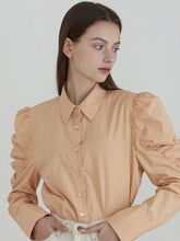 Structured Cotton Poplin Shirt With Ruched Long Sleeves and Tailored Silhouette for Everyday Elegance