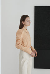 Structured Cotton Poplin Shirt With Ruched Long Sleeves and Tailored Silhouette for Everyday Elegance