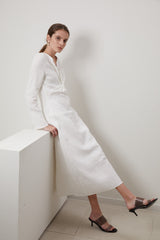 Long Sleeve Linen Midi Dress for Women with V-Neckline and Front Knot Detail – Timeless Fit