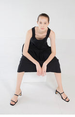 Elegant Sleeveless Linen Midi Dress with Square Neckline and Tailored Pleated Skirt Design