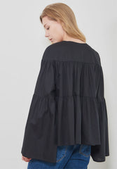 Soft-Structured Linen Blouse with Tiered Silhouette and Flared Sleeves