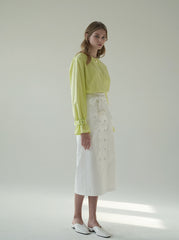 High-Waisted Linen Midi Skirt with Side Slits and Tie Belt – Button-Detail Wrap Design