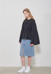 Soft-Structured Linen Blouse with Tiered Silhouette and Flared Sleeves