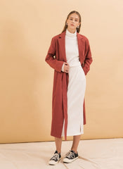 Chic Belted Midi-Length Outerwear Crafted From Premium Linen With Tailored Lapels And Clean Lines
