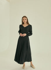 Pleated V-Neck Midi Linen Dress with Long Sleeves and Waist Tie for Timeless Elegance