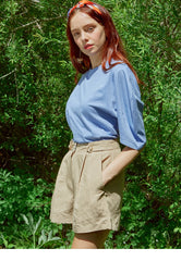 Relaxed Cotton Top with Drop Shoulders and Minimalist Silhouette for Effortless Everyday Style