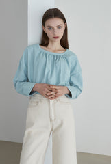 Relaxed Fit Linen Blouse with Gathered Neckline and Lightweight Fabric for Effortless Styling