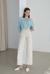 Relaxed Fit Linen Blouse with Gathered Neckline and Lightweight Fabric for Effortless Styling