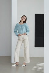 Relaxed Fit Linen Blouse with Gathered Neckline and Lightweight Fabric for Effortless Styling