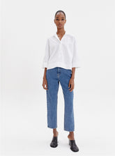 Boxy Linen Blouse With Open V-Collar And Three-Quarter Sleeves For Effortless Everyday Wear