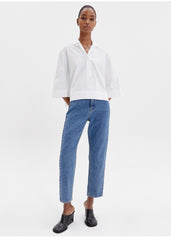 Boxy Linen Blouse With Open V-Collar And Three-Quarter Sleeves For Effortless Everyday Wear