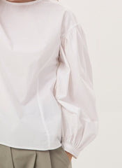 High-Waisted Cotton Poplin Trousers for Women – Tailored Wide-Leg Pants with Front Pleats