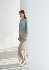Pleated Linen Blouse with Front Button Detail and Relaxed Silhouette for Elegant Everyday Wear