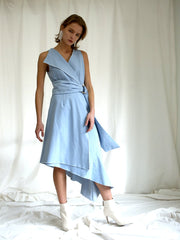 Flowy Linen Maxi Dress With Spaghetti Straps And Side Cutout Waist