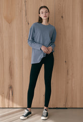 Oversized Long-Sleeve Linen Top with Minimalist Silhouette and Relaxed Comfort Fit