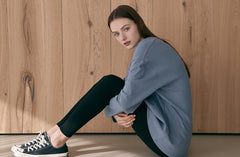 Oversized Long-Sleeve Linen Top with Minimalist Silhouette and Relaxed Comfort Fit