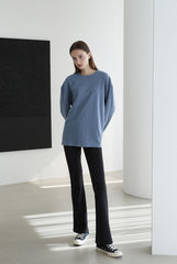 Oversized Long-Sleeve Linen Top with Minimalist Silhouette and Relaxed Comfort Fit