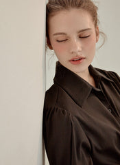 Refined Button-Down Midi Dress With Gathered Sleeves and Waist Detail in Soft Linen Fabric