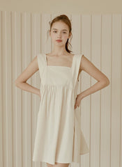 Sleeveless Linen Mini Dress with Square Neckline and Gathered Waist for Feminine Charm