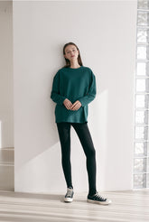 Relaxed-Fit Long-Sleeve Linen Top with Drop Shoulder and Minimalist Crew Neck Design