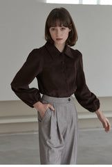 Linen Long-Sleeve Shirt with Tailored Collar and Gathered Cuffs for Elegant Everyday Styling