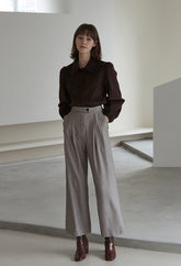 Linen Long-Sleeve Shirt with Tailored Collar and Gathered Cuffs for Elegant Everyday Styling