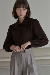 Linen Long-Sleeve Shirt with Tailored Collar and Gathered Cuffs for Elegant Everyday Styling