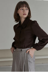 Linen Long-Sleeve Shirt with Tailored Collar and Gathered Cuffs for Elegant Everyday Styling