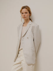 Tailored Linen Blazer Shirt With Structured Lapel And Pocket Detailing