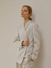 Tailored Linen Blazer Shirt With Structured Lapel And Pocket Detailing
