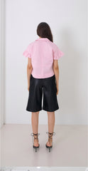 High-Waisted Leather Bermuda Shorts with Clean Seams and Tailored Silhouette